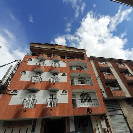 Hotel Davinci Calarcá エクステリア 写真