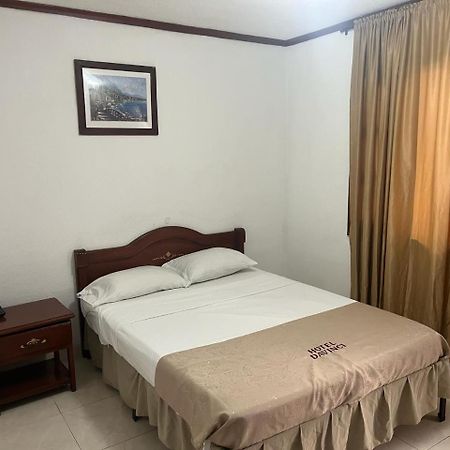 Hotel Davinci Calarcá エクステリア 写真