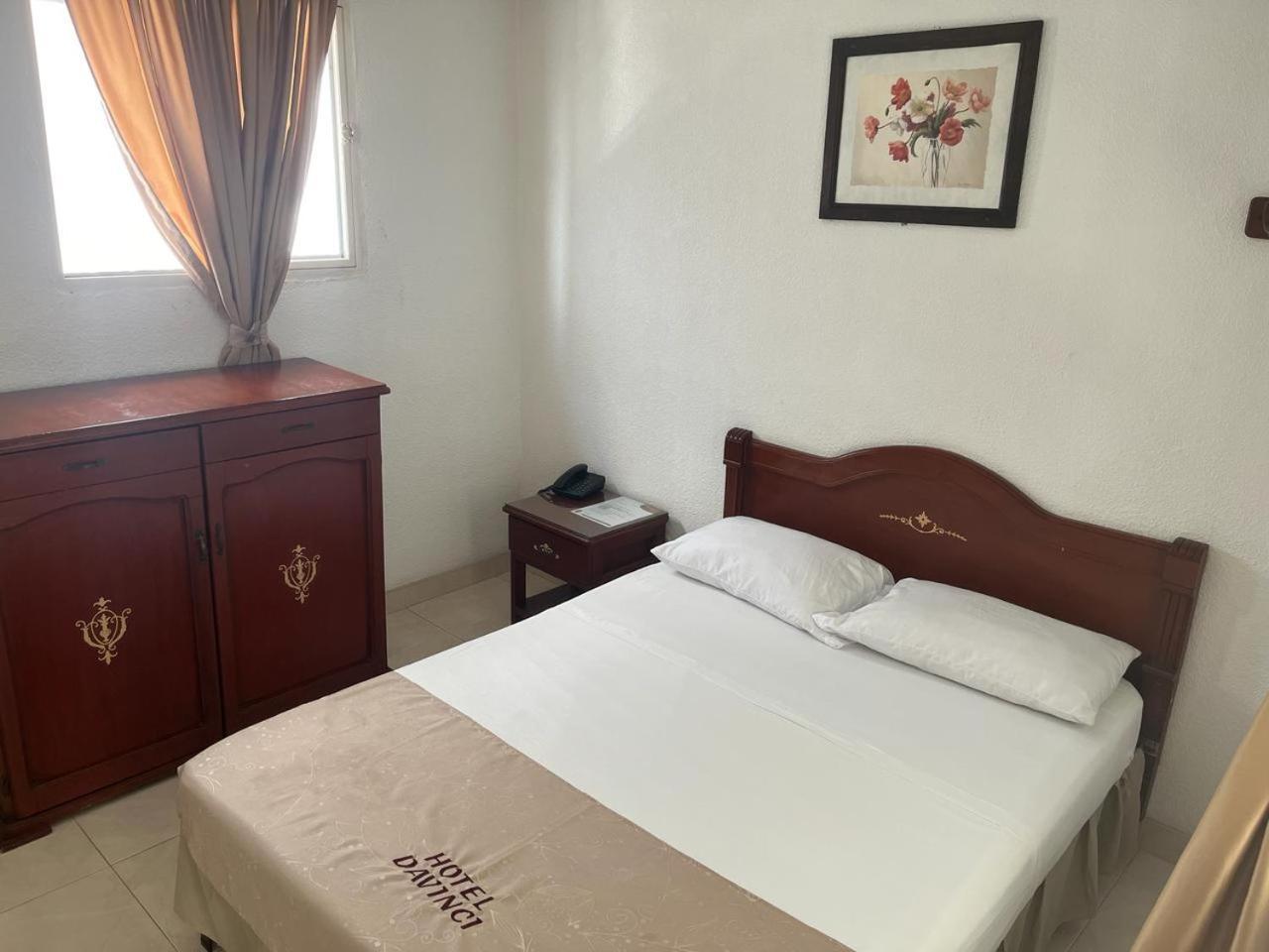 Hotel Davinci Calarcá エクステリア 写真