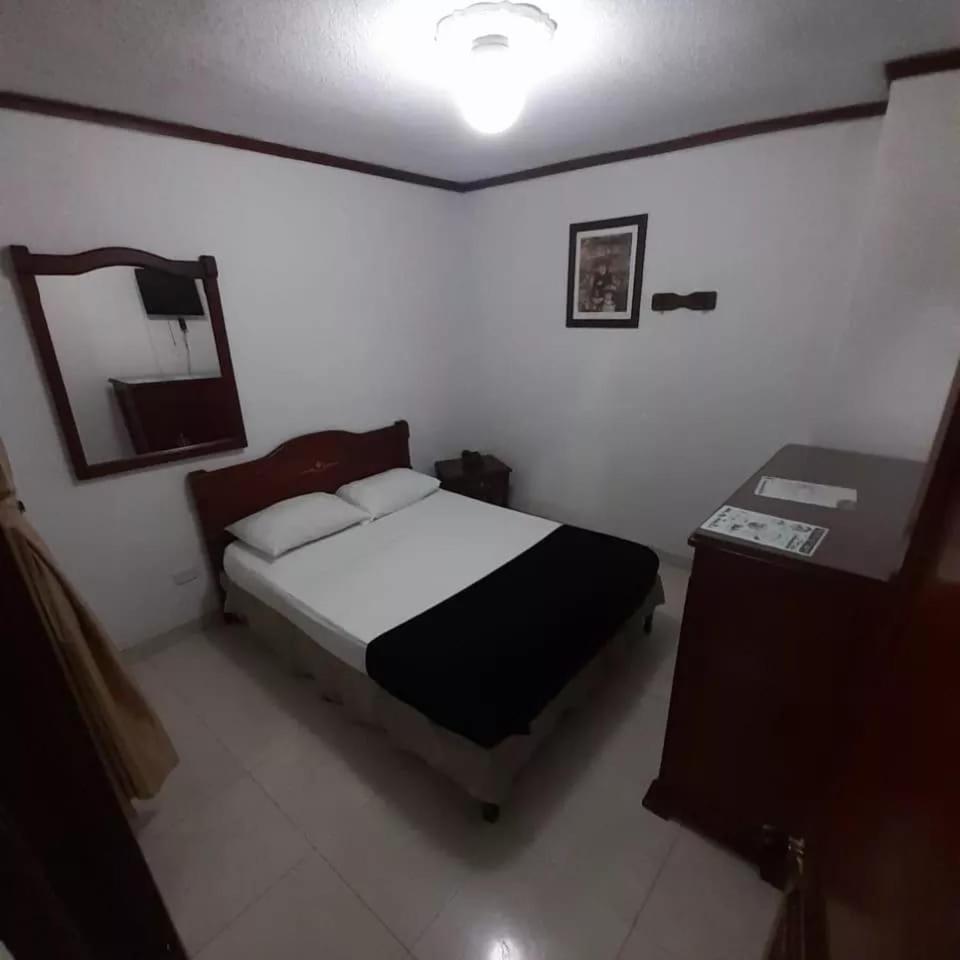 Hotel Davinci Calarcá エクステリア 写真